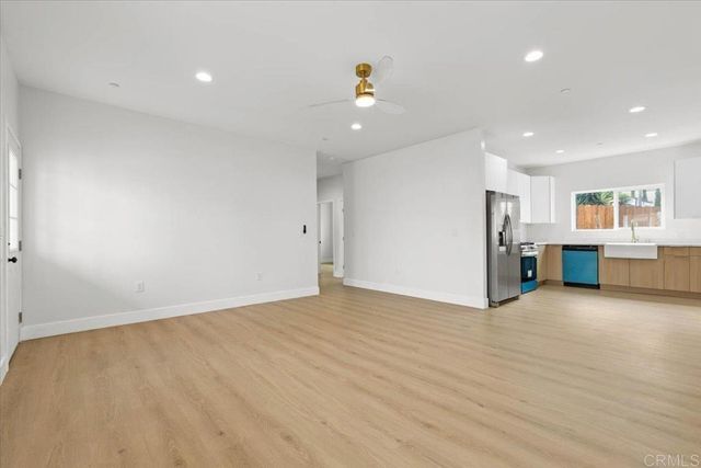 785 Lemon Avenue 1-4, Vista, CA 92084