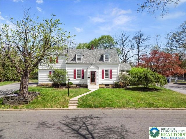 657 Beverly Drive, South Whitehall Twp, PA 18104
