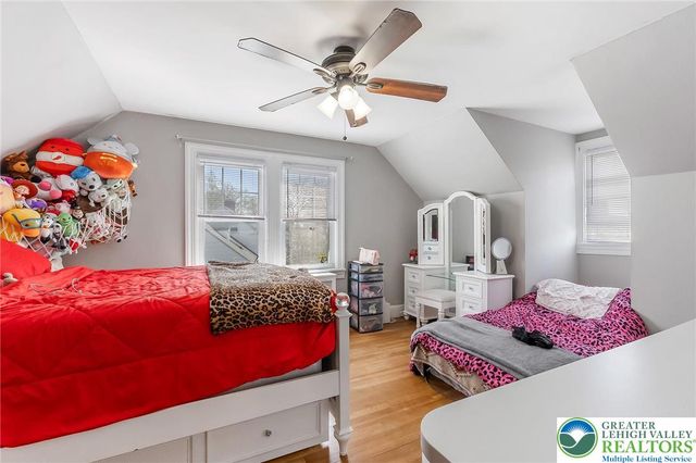 657 Beverly Drive, South Whitehall Twp, PA 18104