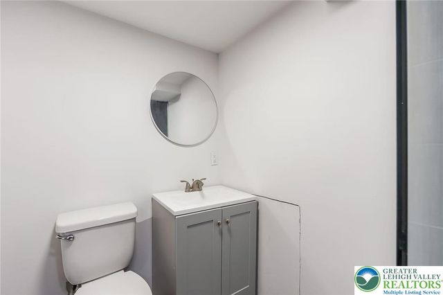 657 Beverly Drive, South Whitehall Twp, PA 18104
