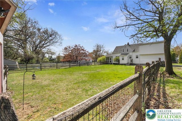 657 Beverly Drive, South Whitehall Twp, PA 18104