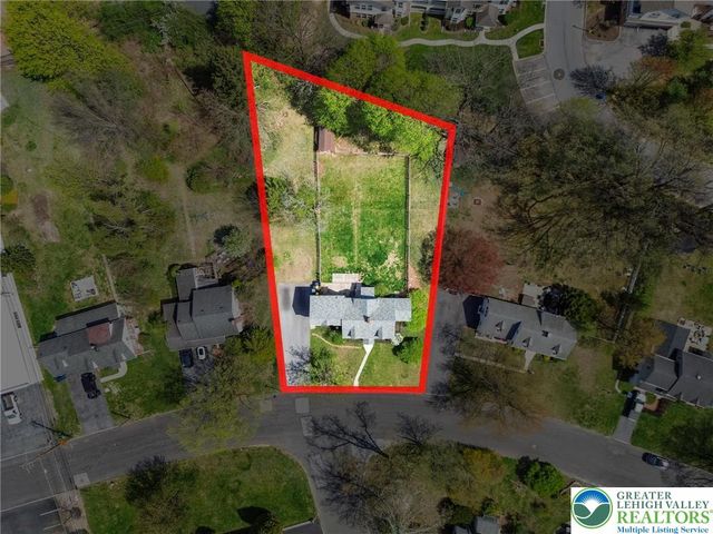 657 Beverly Drive, South Whitehall Twp, PA 18104