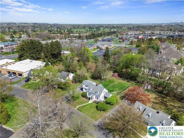 657 Beverly Drive, South Whitehall Twp, PA 18104