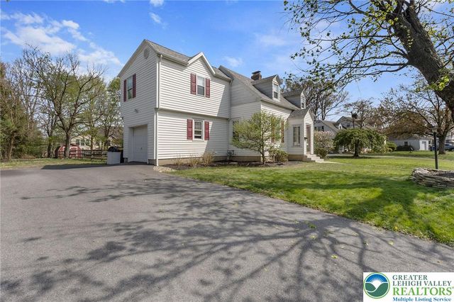 657 Beverly Drive, South Whitehall Twp, PA 18104