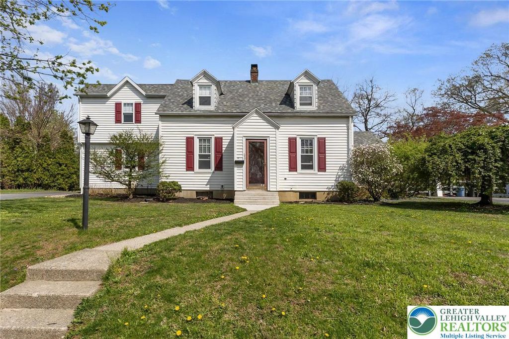 657 Beverly Drive, South Whitehall Twp, PA 18104