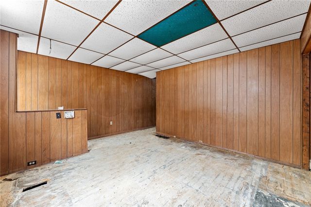 1907 Meadville St, Fineview, PA 15214