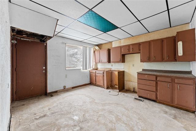 1907 Meadville St, Fineview, PA 15214