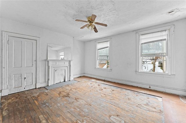 1907 Meadville St, Fineview, PA 15214