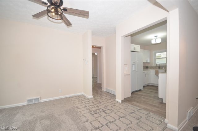 154 E Brookside Avenue, Akron, OH 44301