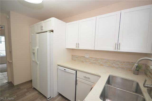 154 E Brookside Avenue, Akron, OH 44301