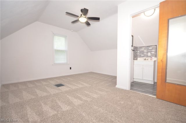 154 E Brookside Avenue, Akron, OH 44301