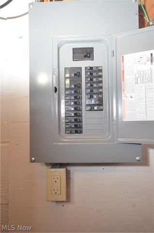 154 E Brookside Avenue, Akron, OH 44301