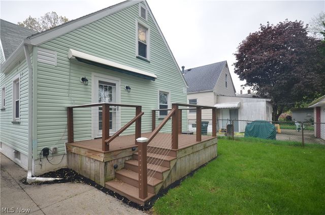 154 E Brookside Avenue, Akron, OH 44301