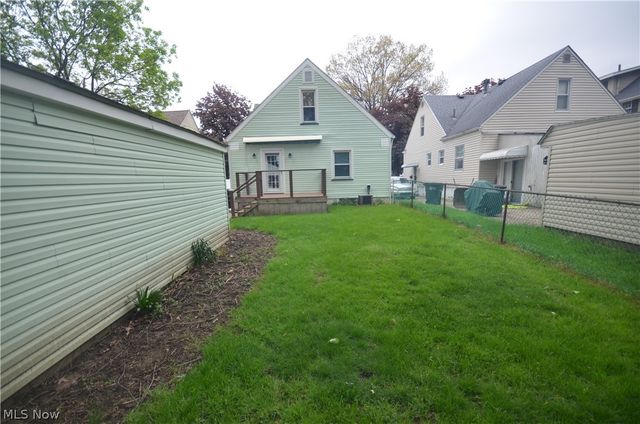 154 E Brookside Avenue, Akron, OH 44301