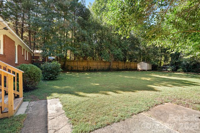 1914 Kilborne Drive, Charlotte, NC 28205