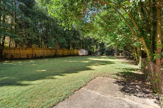 1914 Kilborne Drive, Charlotte, NC 28205