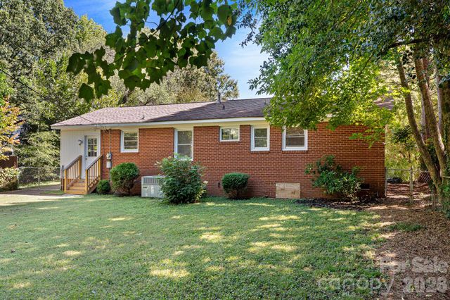 1914 Kilborne Drive, Charlotte, NC 28205