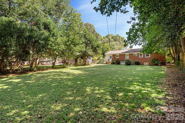 1914 Kilborne Drive, Charlotte, NC 28205