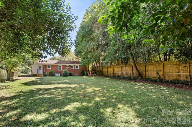 1914 Kilborne Drive, Charlotte, NC 28205