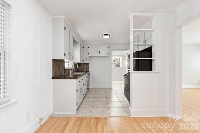 1914 Kilborne Drive, Charlotte, NC 28205