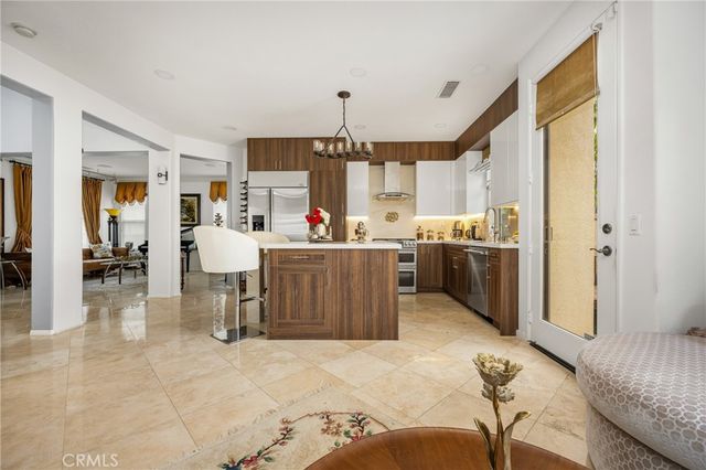 235 Tall Oak, Irvine, CA 92603