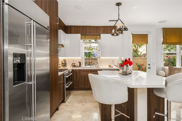 235 Tall Oak, Irvine, CA 92603