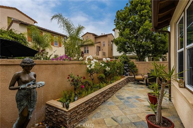 235 Tall Oak, Irvine, CA 92603