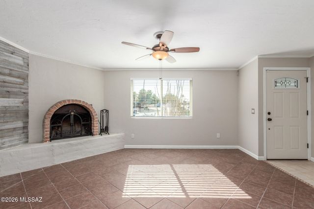 929 N Chalet Avenue, Tucson, AZ 85748