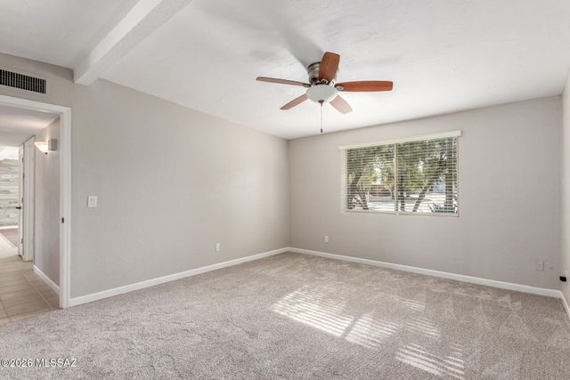 929 N Chalet Avenue, Tucson, AZ 85748