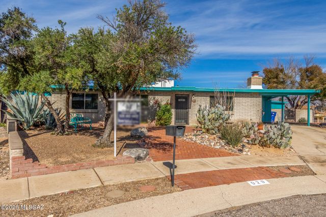 929 N Chalet Avenue, Tucson, AZ 85748