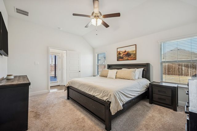 235 Clairmont Drive, Ponder, TX 76259