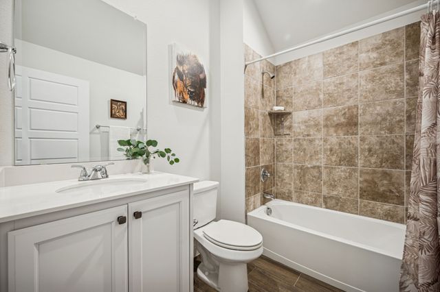 235 Clairmont Drive, Ponder, TX 76259