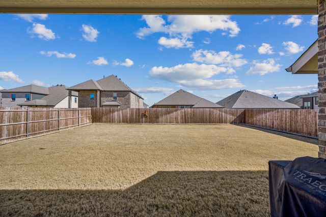 235 Clairmont Drive, Ponder, TX 76259