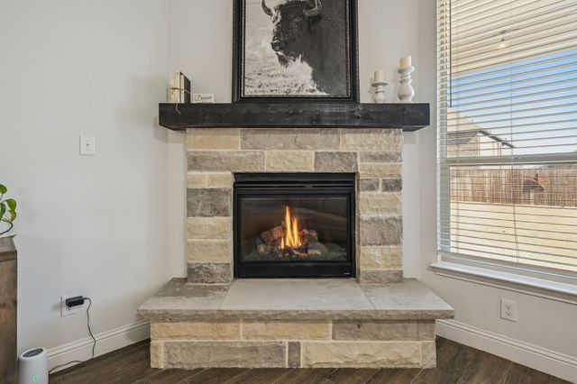 235 Clairmont Drive, Ponder, TX 76259