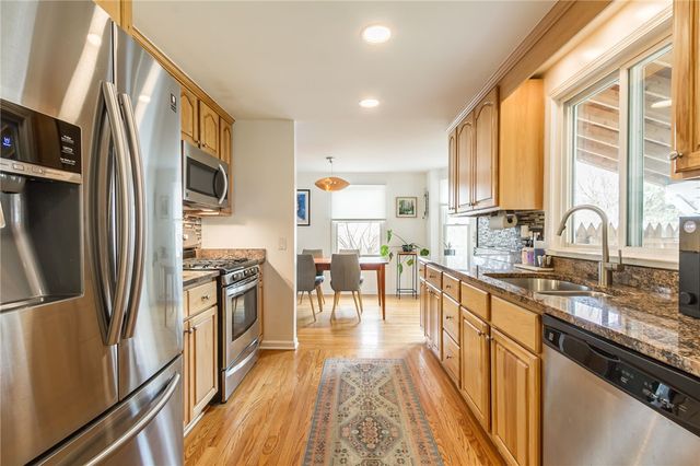 30 Nettlecreek Road, Perinton, NY 14450