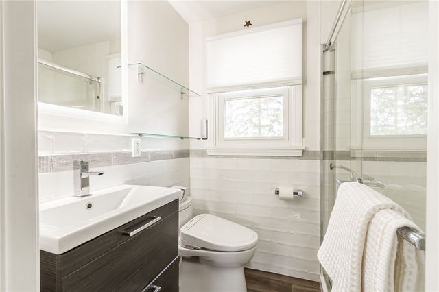 30 Nettlecreek Road, Perinton, NY 14450