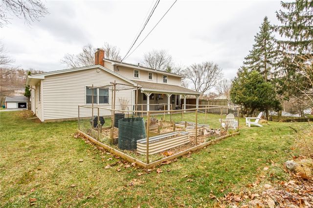 30 Nettlecreek Road, Perinton, NY 14450