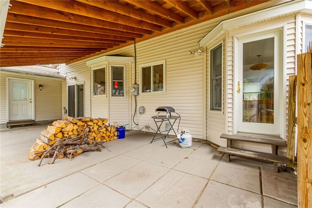 30 Nettlecreek Road, Perinton, NY 14450