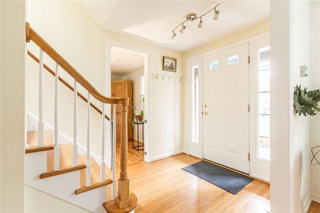 30 Nettlecreek Road, Perinton, NY 14450