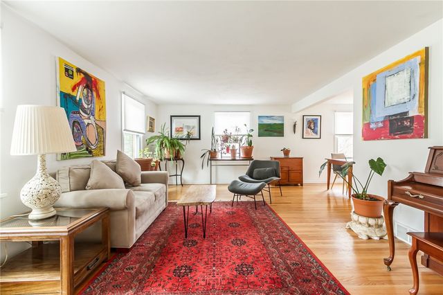 30 Nettlecreek Road, Perinton, NY 14450