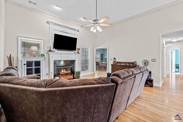 203 Lovorn Circle, Warner Robins, GA 31088