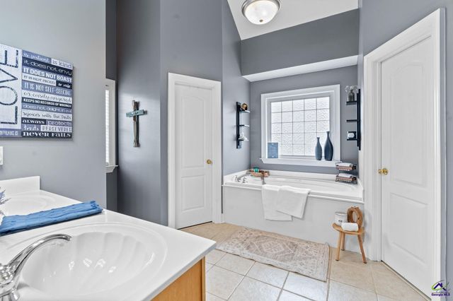 203 Lovorn Circle, Warner Robins, GA 31088