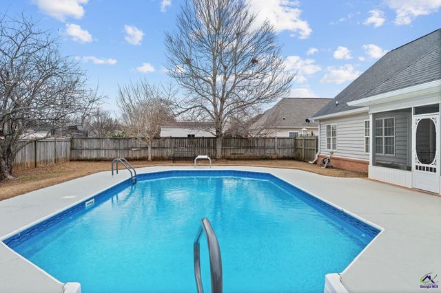 203 Lovorn Circle, Warner Robins, GA 31088