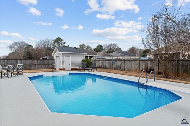 203 Lovorn Circle, Warner Robins, GA 31088