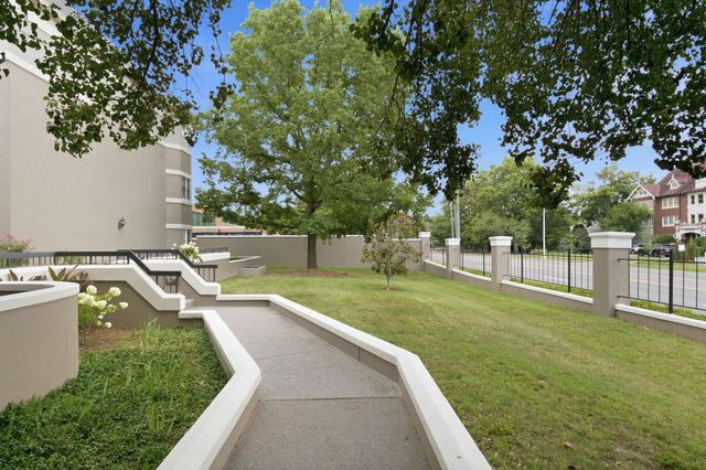 3818 West End Ave Apt 114, Nashville, TN 37205