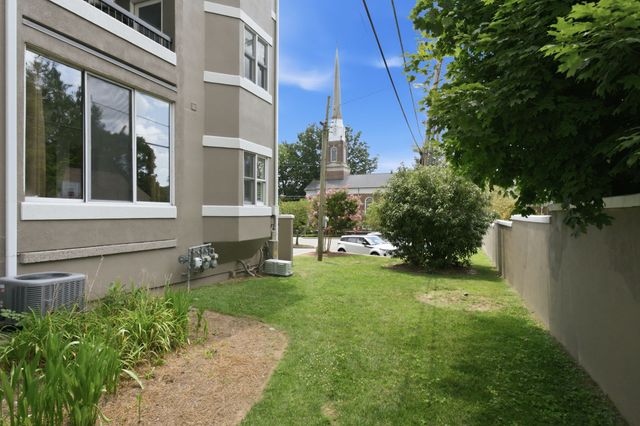3818 West End Ave Apt 114, Nashville, TN 37205