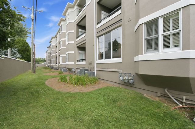 3818 West End Ave Apt 114, Nashville, TN 37205