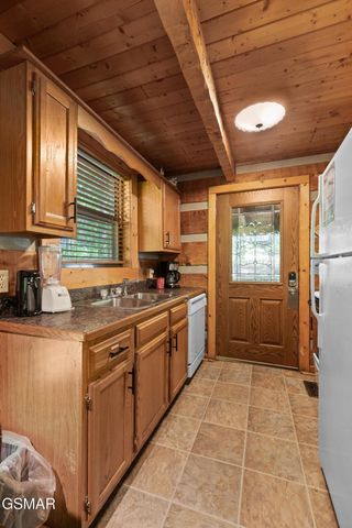 1737 Blue Ridge Road, Sevierville, TN 37876