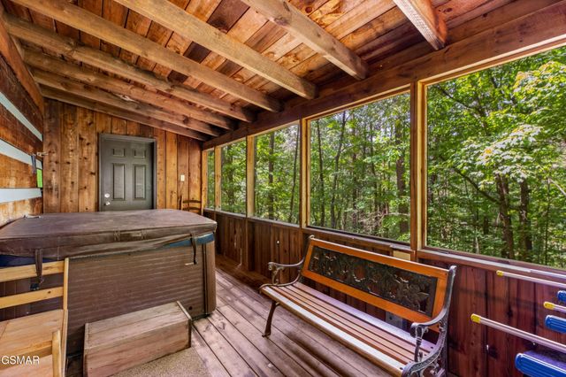 1737 Blue Ridge Road, Sevierville, TN 37876