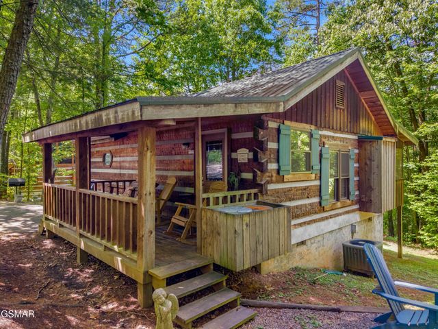 1737 Blue Ridge Road, Sevierville, TN 37876